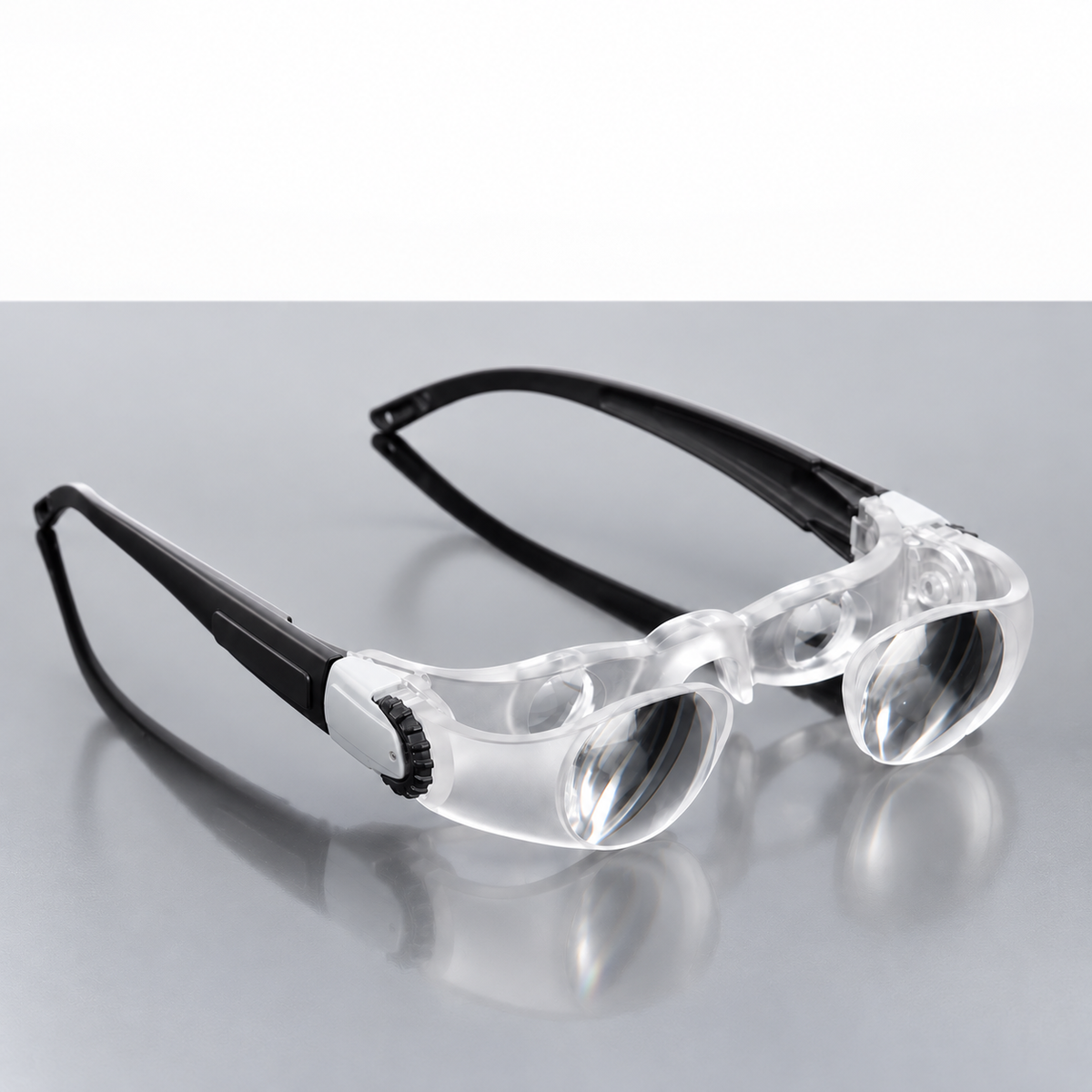 VIZOR™ • Magnifying Glasses – 2.1X